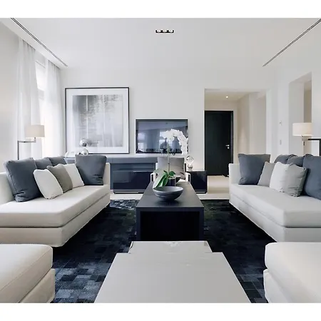 ホテル La Reserve 4*