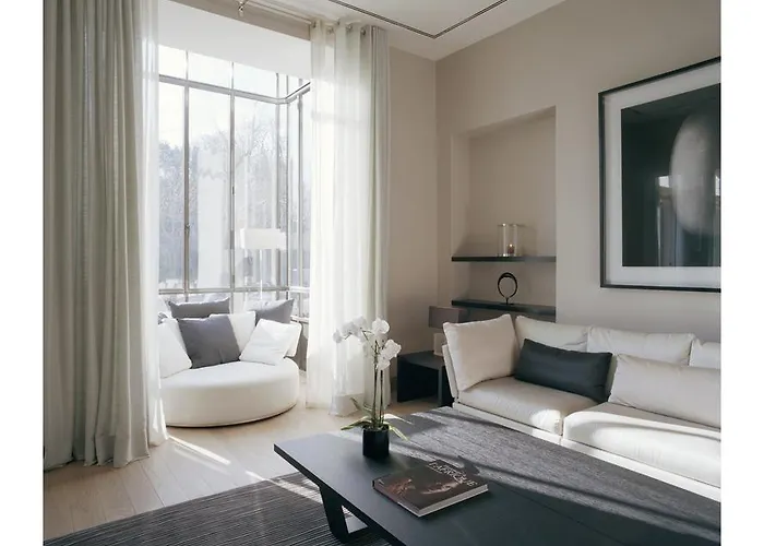 La Reserve 4* Parijs